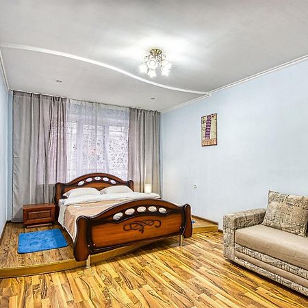 Apartment Near The President'S Park. Orbita-2 Almaty Bagian luar foto